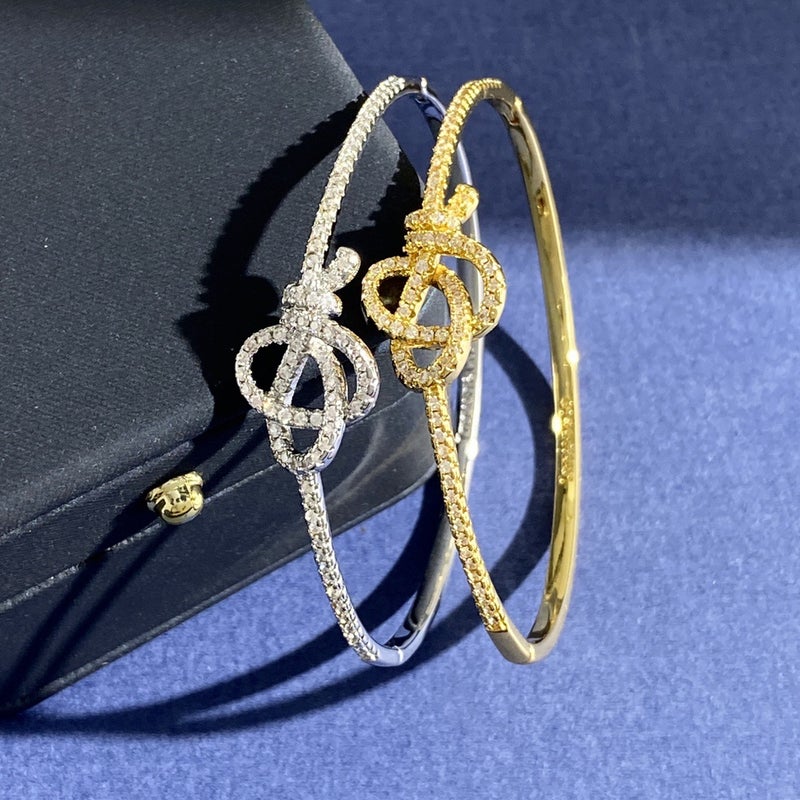 The Choice Of Exquisite Craftsmanship Unlocks The Fashion Code. Korean Style Exquisite Diamond-Encrusted Key Rope Knotted Bracelet - Image 2